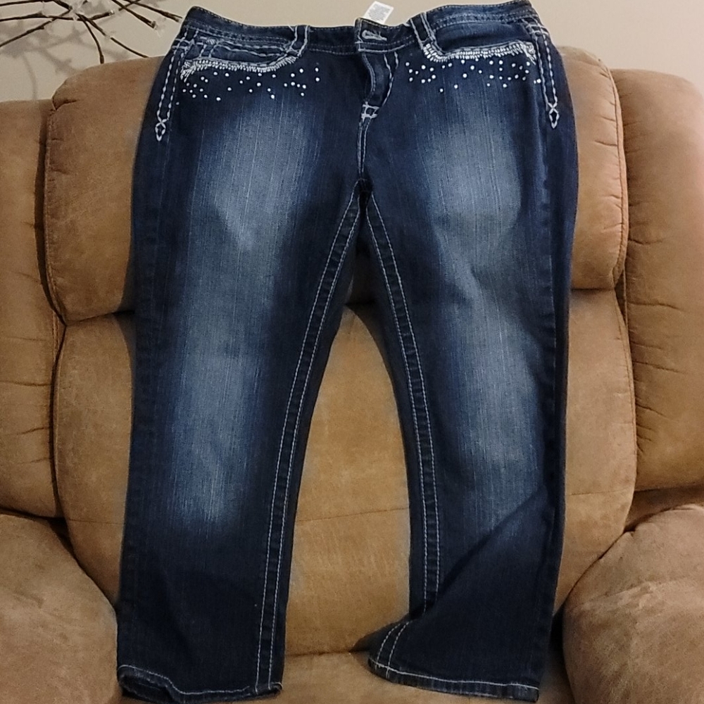MAURICE'S PREMIUM JEANS / CAPRIS/CROPPED